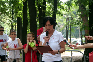 Jasna Sekaric cita poruku predsednika MOK Zaka Roga